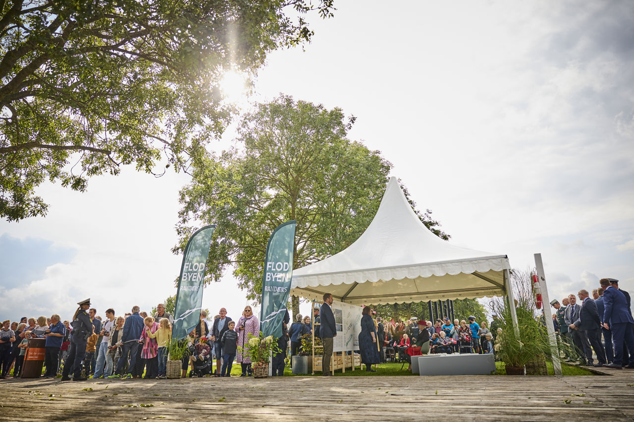 H.M. Dronningen i Tronholmparken