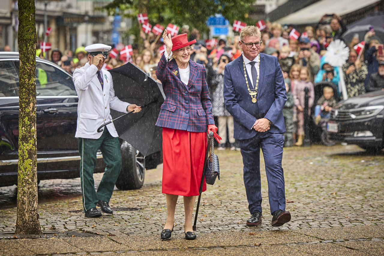 Dronningen på vej til Det Gamle Rådhus